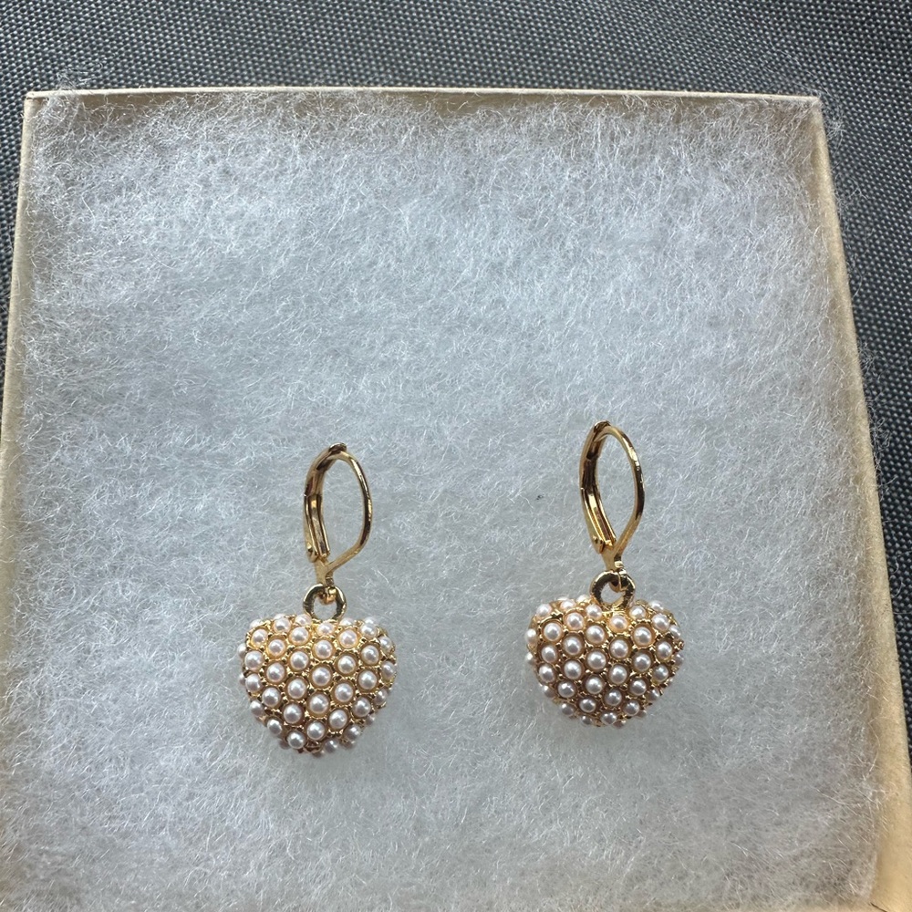 Joan Rivers earrings - Picture 3 of 3